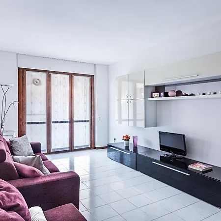 Artemisia Apartment