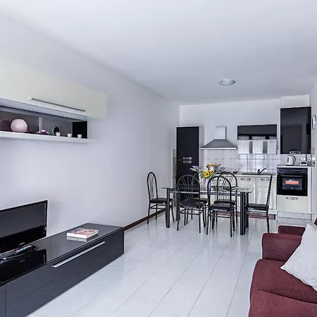 Artemisia Apartment Sirmione